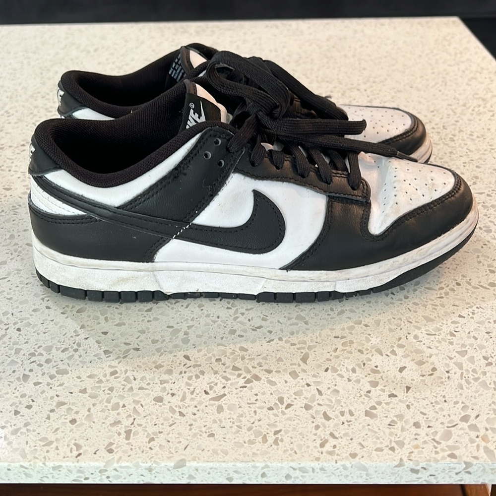 Nike Dunk Low Women’s size 6.5